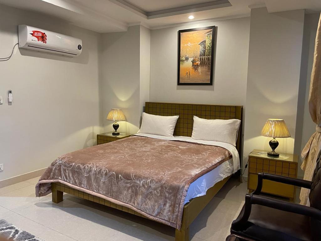 Ferienwohnung Marine Tower Rawalpindi Exterior foto